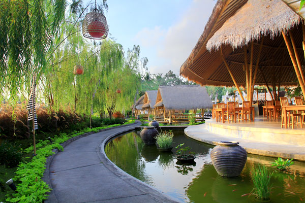 20 Restoran Tempat Makan di Bali Yang Enak Murah Bagus 